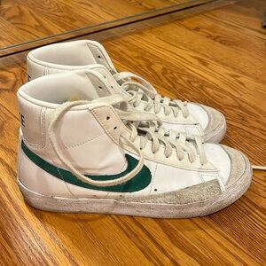 Nike Mid Blazer Size 9